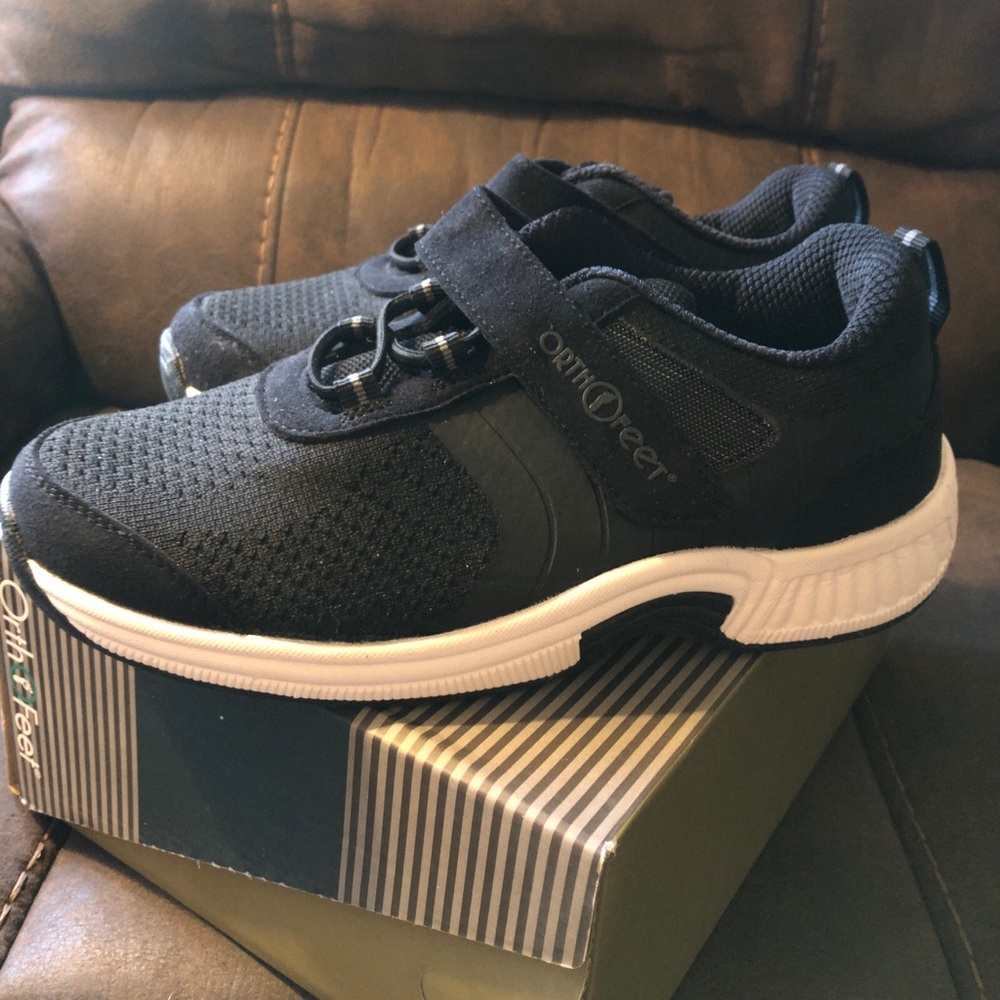 6.5 black sneakers